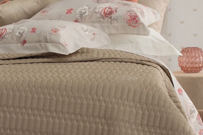 Quilt Cinema champagne Blumarine